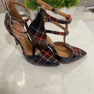 Plaid Looking Jessica Simpson Pump